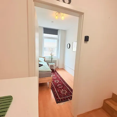 Beenie 18 فندق مبيت وإفطار