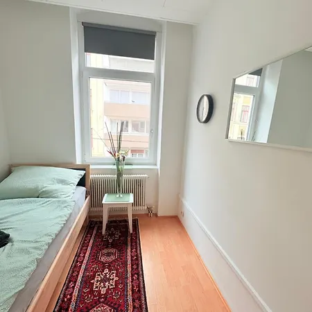 Beenie 18 3* لينتز